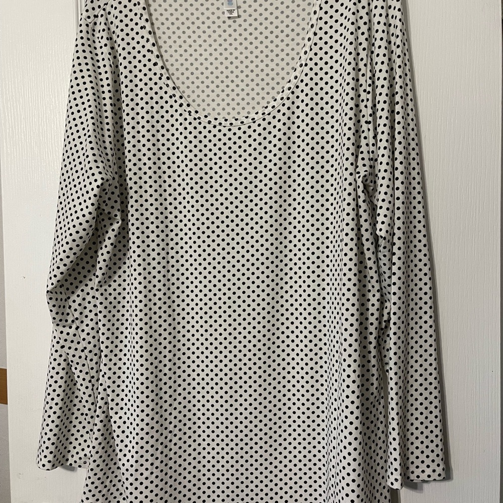 LuLa Roe top